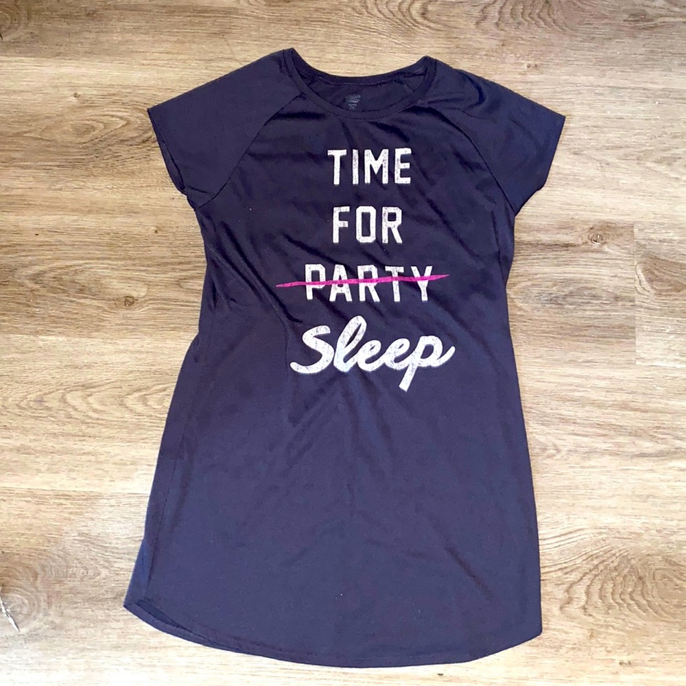 Girls nightgown